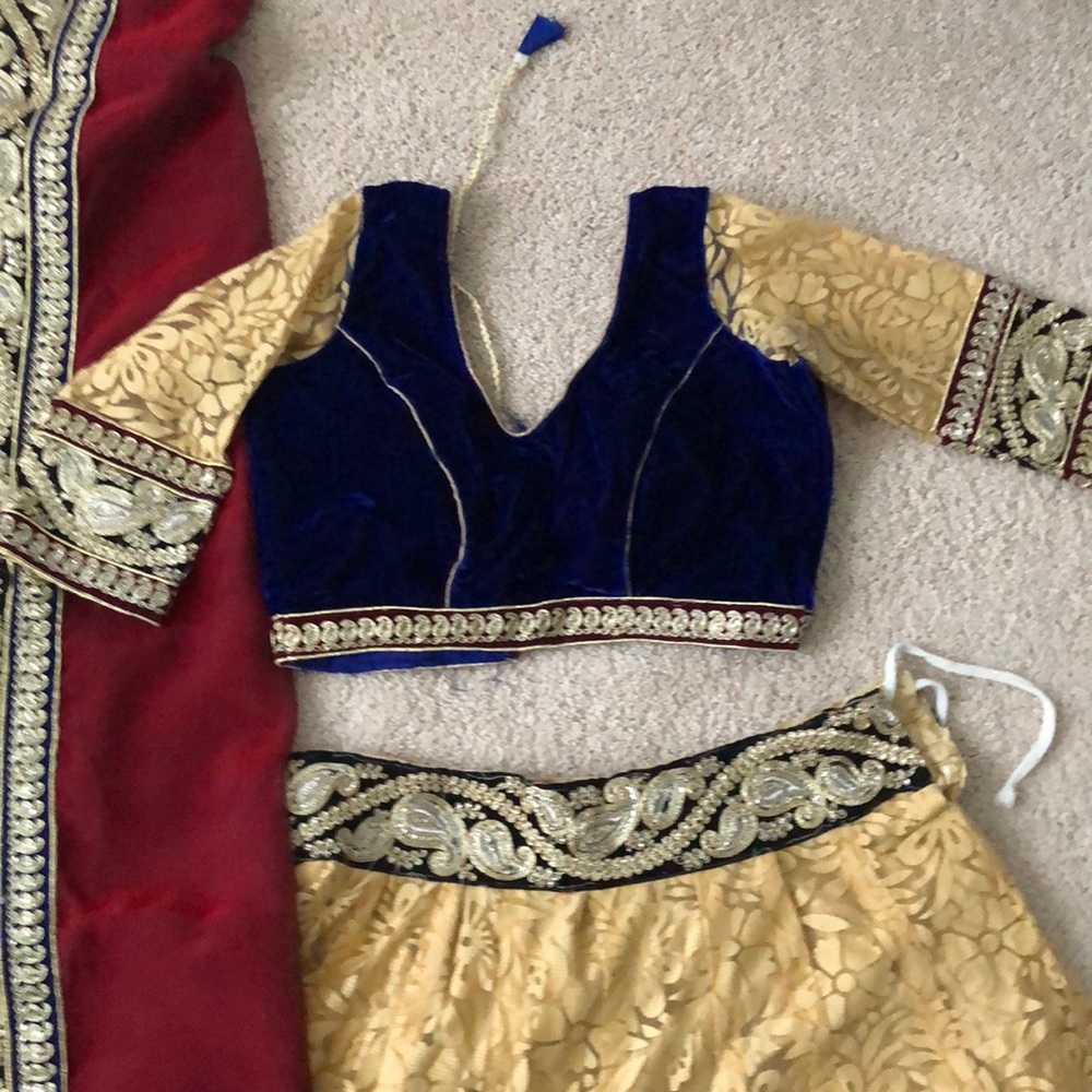 Indian chaniyacholi
